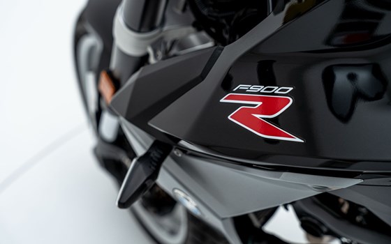 Motorrad Occasion BMW F 900 R - Bild 9