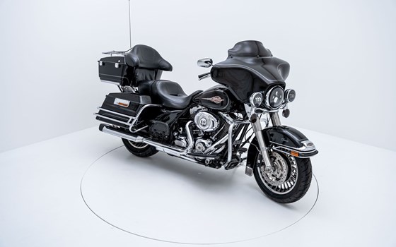 Motorrad Occasion Harley-Davidson Electra Glide Ultra Classic FLHTCU - Bild 2