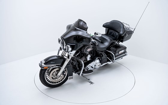 Motorrad Occasion Harley-Davidson Electra Glide Ultra Classic FLHTCU - Bild 3