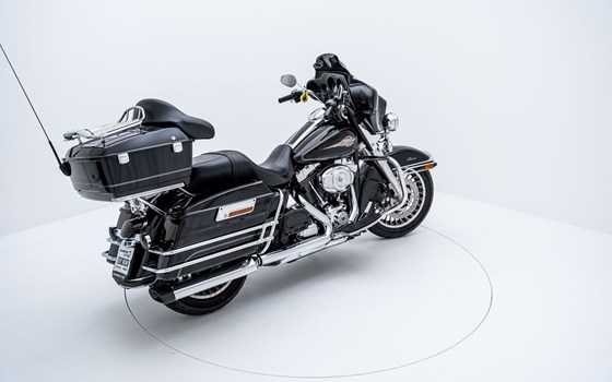 Motorrad Occasion Harley-Davidson Electra Glide Ultra Classic FLHTCU - Bild 4