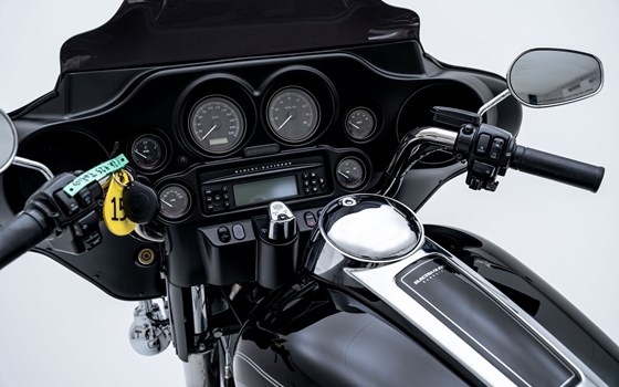 Motorrad Occasion Harley-Davidson Electra Glide Ultra Classic FLHTCU - Bild 8