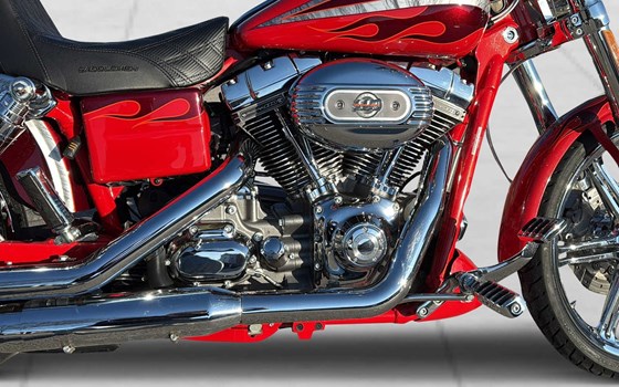 Motorrad Occasion Harley-Davidson CVO Dyna FXDSE - Bild 5