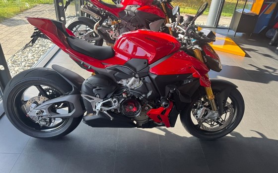 Gebrauchtmotorrad Ducati Streetfighter V4 S - Bild 1