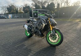 Neumotorrad Kawasaki Z1100 SE