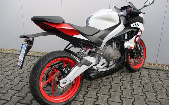 Gebrauchtmotorrad Aprilia RS 457 - Bild 6