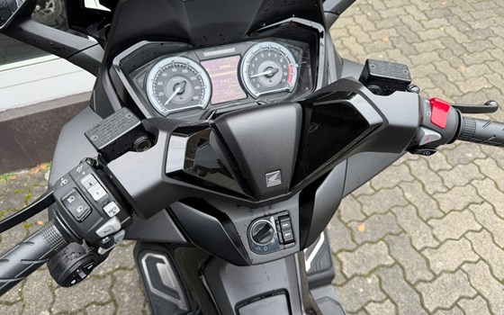Gebrauchtmotorrad Honda Forza 350 - Bild 10