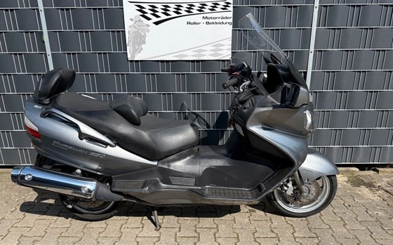 Gebrauchtmotorrad Suzuki Burgman 650 - Bild 1