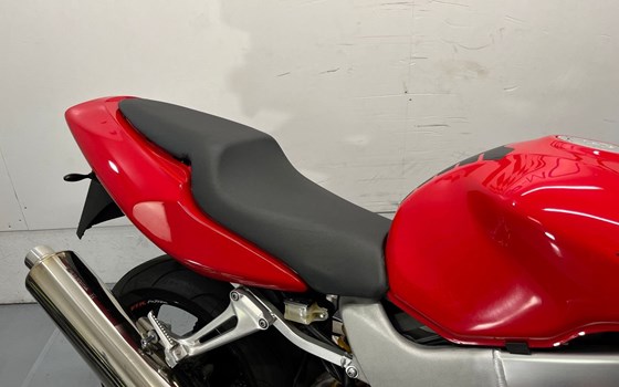 Gebrauchtmotorrad Honda VTR 1000 F Fire Storm - Bild 13