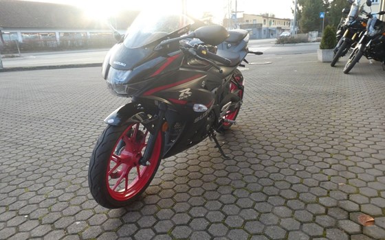 Gebrauchtmotorrad Suzuki GSX-R125 - Bild 4