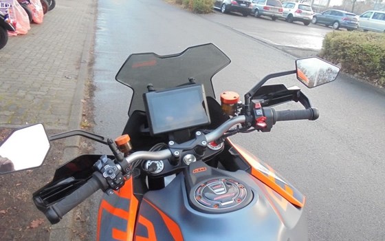 Gebrauchtmotorrad KTM 1290 Super Duke GT - Bild 11