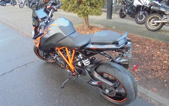 Gebrauchtmotorrad KTM 1290 Super Duke GT - Bild 15
