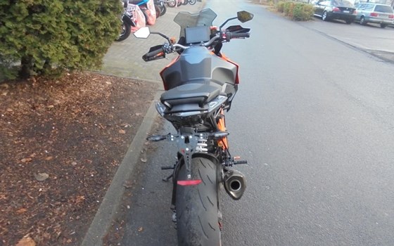 Gebrauchtmotorrad KTM 1290 Super Duke GT - Bild 4