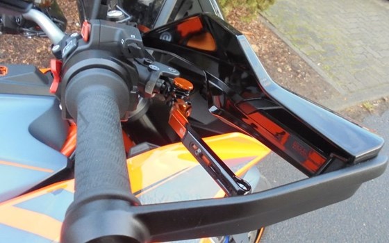 Gebrauchtmotorrad KTM 1290 Super Duke GT - Bild 8