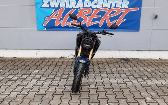 Gebrauchtmotorrad Honda CB125R - Bild 8