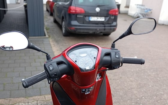 Gebrauchtmotorrad Honda SH125 - Bild 12