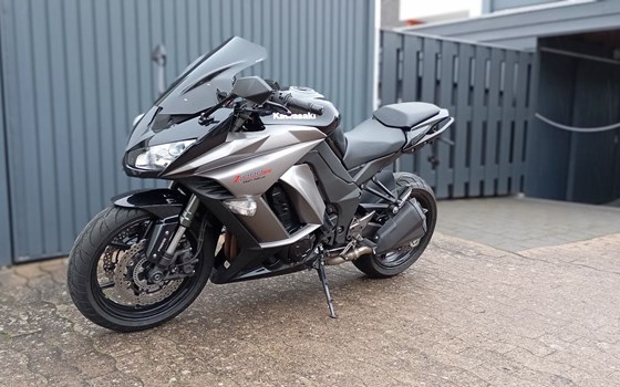 Gebrauchtmotorrad Kawasaki Z1000SX - Bild 2