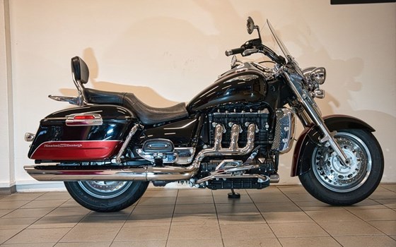 Gebrauchtmotorrad Triumph Rocket III Touring - Bild 2