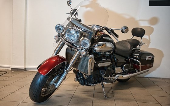 Gebrauchtmotorrad Triumph Rocket III Touring - Bild 4