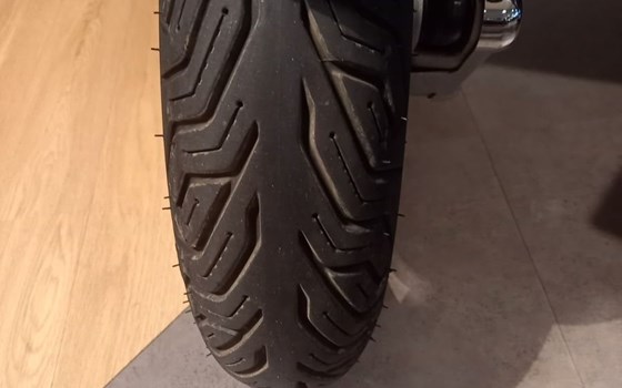 Gebrauchtmotorrad Vespa GTS 125 i.e. Super Sport - Bild 7