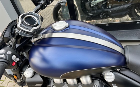 Gebrauchtmotorrad Triumph Rocket 3 Storm R - Bild 10