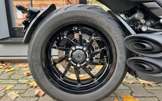 Gebrauchtmotorrad Triumph Rocket 3 Storm R - Bild 20