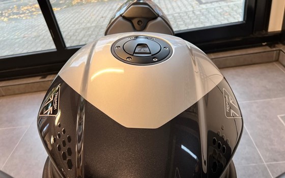 Gebrauchtmotorrad Triumph Speed Triple 1200 RS - Bild 10