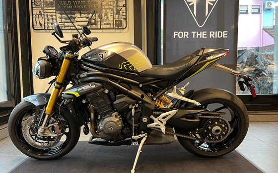 Gebrauchtmotorrad Triumph Speed Triple 1200 RS - Bild 3