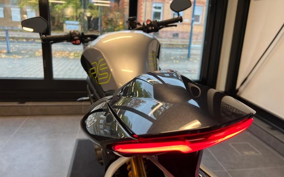 Gebrauchtmotorrad Triumph Speed Triple 1200 RS - Bild 7