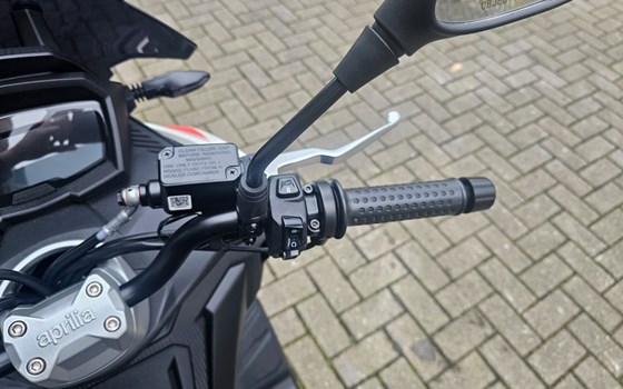 Neufahrzeug Aprilia SR GT 125 - Bild 13