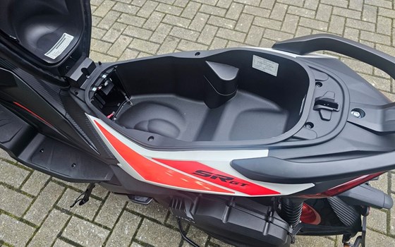 Neufahrzeug Aprilia SR GT 125 - Bild 15