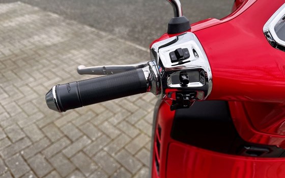 Neufahrzeug Vespa GTS 310 Super - Bild 10