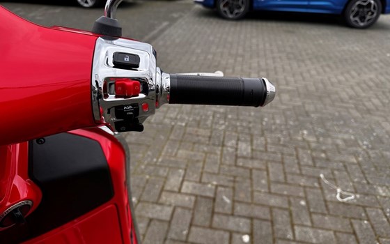 Neufahrzeug Vespa GTS 310 Super - Bild 12