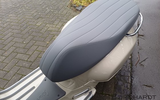 Neufahrzeug Vespa GTS 125 - Bild 14