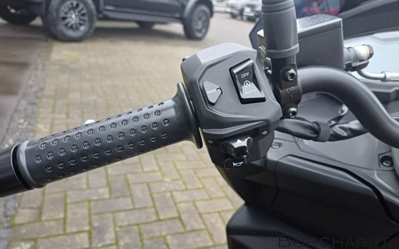 Neufahrzeug Aprilia SR GT Replica 200 - Bild 11