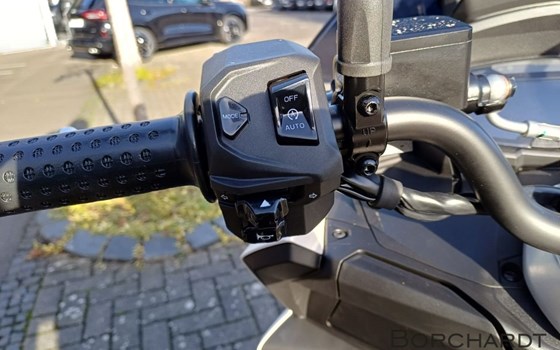 Neufahrzeug Aprilia SR GT Sport ABS 125 - Bild 11