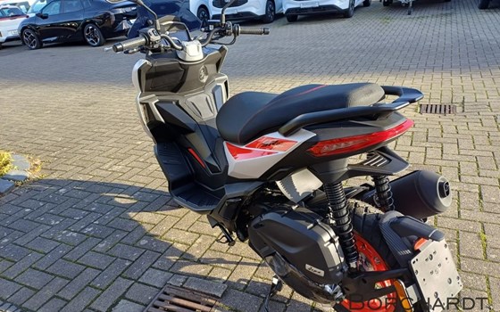 Neufahrzeug Aprilia SR GT Sport ABS 125 - Bild 6