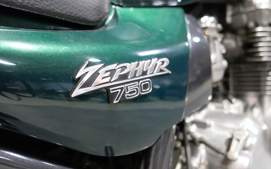 Gebrauchtmotorrad Kawasaki Zephyr 750 - Bild 5