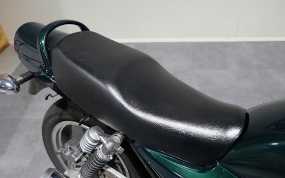 Gebrauchtmotorrad Kawasaki Zephyr 750 - Bild 8