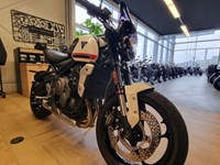 Gebrauchtmotorrad Triumph Trident 660