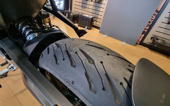 Gebrauchtmotorrad Triumph Trident 660 - Bild 14