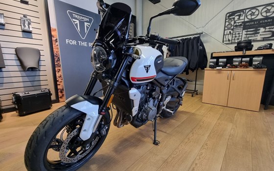 Gebrauchtmotorrad Triumph Trident 660 - Bild 7