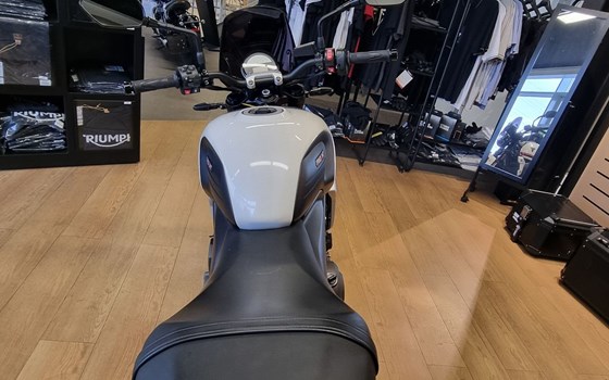 Gebrauchtmotorrad Triumph Trident 660 - Bild 9