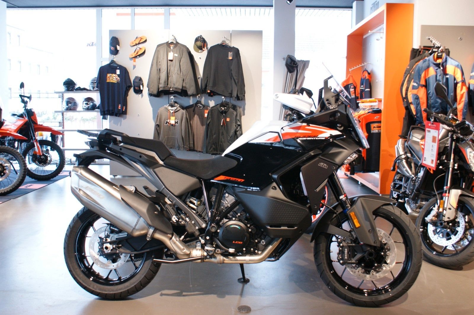 KTM 1390 Super Adventure S EVO 