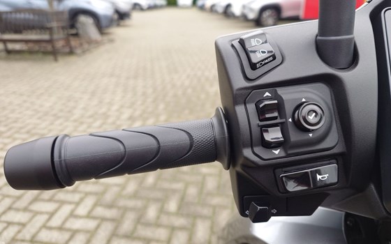 Gebrauchtmotorrad Honda CUV e: - Bild 12