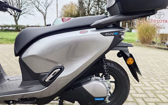 Gebrauchtmotorrad Honda CUV e: - Bild 8