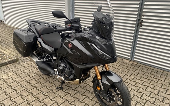 Gebrauchtmotorrad Honda NT1100 DCT Electronic Suspension - Bild 1