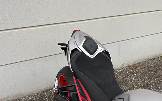 Neufahrzeug Triumph Street Triple 765 RX - Bild 6