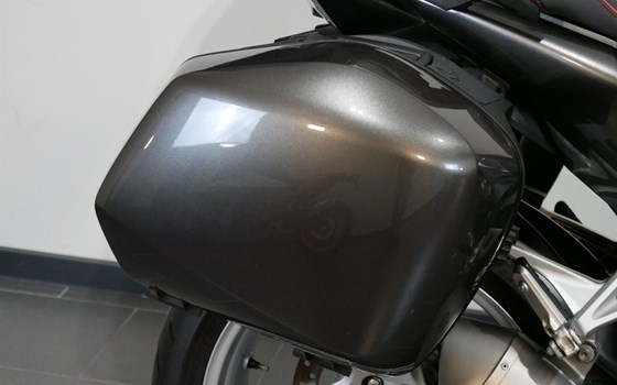 Gebrauchtmotorrad Honda VFR 1200 F - Bild 11