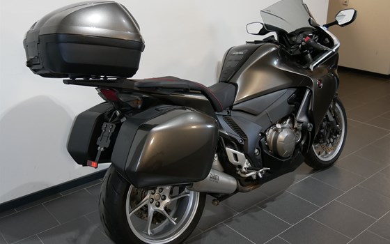 Gebrauchtmotorrad Honda VFR 1200 F - Bild 6