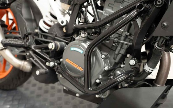 Motorrad Occasion KTM 125 Duke - Bild 5